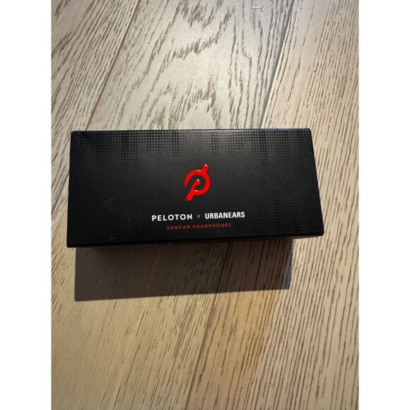 NEW factory sealed Peloton x Urbanears Sumpan Headphones music podcast - Picture 1 of 4